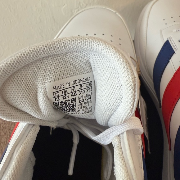 Adidas White Sneakers with Red and Blue Stripes - Picture 6 of 8